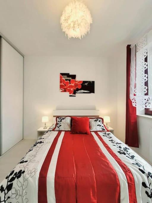 Apartment Sophie 3 Rooms, 2 Bathrooms, 8 Persons Krakow Exterior photo